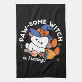 Paw-some Witch in Training - Schattigee Halloween- Theedoek (Verticaal)