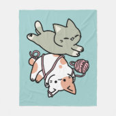 Paws and Play – Adorable Cat Illustration Fleece Deken (Voorkant)