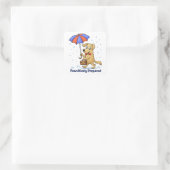 Paws-itief Bereid – Cute Hond met Paraplu Vierkante Sticker (Tas)