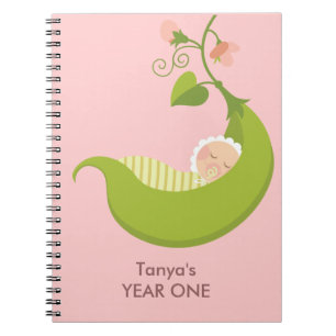 Pea in een Baby-laptop met podmeisje Notitieboek