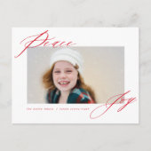 Peace and Joy Modern Calligraphy Red Script Photo Feestdagenkaart (Voorkant)
