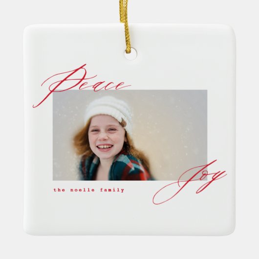 Peace and Joy Modern Calligraphy Red Script Photo Keramisch Ornament (Voorkant)