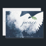 Peace Dove Navy Blue Feestdagenkaart<br><div class="desc">Deze 7 "x 5" platte kerstkaarten zijn voorzien van een abstracte duif in de tinten marineblauw. "Peace" in blauw samen met een groene olijftak. Pas met uw familienaam en jaar aan.</div>