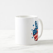 Peace Hand USA Flag 4th of July Koffiemok (Voorkant rechts)
