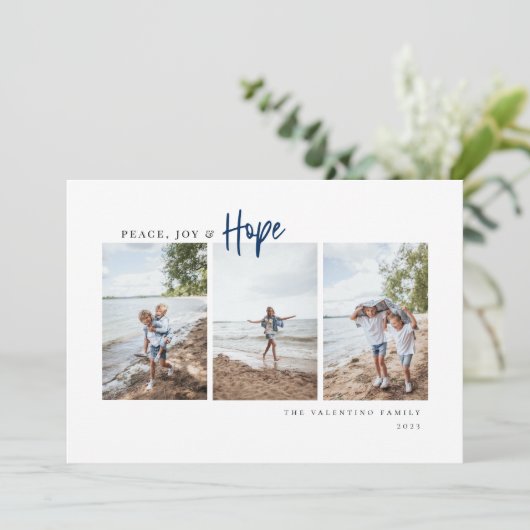 Peace Joy Hope Modern Script Minimalist Photo Feestdagenkaart (Staand voorkant)