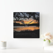 Peace Lake Sunset Romans 5:1 wandklok (Huis)