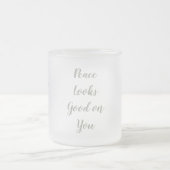 Peace Looks Good on You - Kimono Clad Cat Matglas Koffiemok (Center)