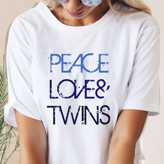 Peace, Love and Twins Blue Ombre-tekst T-shirt