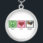 Peace Love Beagles Zilver Vergulden Ketting<br><div class="desc">Een vredesteken,  hart en een schattige beagle. Ik hou van dit  hondencadeau voor beagle eigenaars.</div>