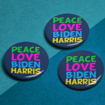 Peace Love Biden Harris Ronde Button 3,2 Cm<br><div class="desc">Cute Joe Biden Kamala Harris 2020: verkiezingsknop voor een progressieve democraat die van leuke,  kleurrijke politieke design houdt. Peace Love Biden Harris.</div>