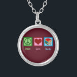 Peace Love Books Zilver Vergulden Ketting<br><div class="desc">Een schattig kerstcadeau voor bibliothecaris met een vredes-,  hart- en een stapel romans. Peace Love Books maakt een goed cadeau voor een auteur,  schrijver of romanschrijver. Fun bookworm design voor een leraar.</div>