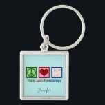 Peace Love Dermatology Sleutelhanger<br><div class="desc">Een schattig dermatologiesuscadeau voor een dermatoloog in skincare voor kerstmis. Peace Love Dermatology.</div>
