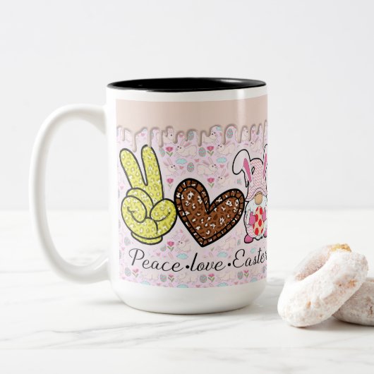 Peace Love Easter Gnome Tweekleurige Koffiemok (Met donut)