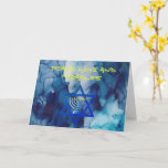 PEACE LOVE EN MIRACLES Holiday HANUKKAH Card Kaart<br><div class="desc">PEACE LOVE EN MIRACLES Holiday Greeting Card met sterren van David, Menorah en Blue Waterverf patroon - Deze unieke Hanoekaart is een onmiskenbare klasstijl die perfect is om je vrienden en familie te laten glimlachen tijdens de vakantietijd!!!! Dit is een mooi Hanukkah-wenskaart met prachtige joodse symbolen op het patroon van...</div>