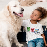 Peace Love Golden Retrievers Cute Kinder T-shirt<br><div class="desc">Mooie vredesliefde Golden Retrievers is een kinder T-shirt voor een meisje of jongen die van hun schattige puppy houdt. Hij heeft een  vredesteken,  een hart en een schattige gouden rekruut,  mijn favoriete hondenras.</div>