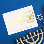 Peace Love Hanukkah Custom Elegant Gold Folie Feestdagenkaart<br><div class="desc">Een elegante Peace Love Hanukkah-kaart voor een Joodse persoon die graag Chanoeka viert. Een  vredesteken,  hart en een mooie menorah boven je aangepaste tekst.</div>