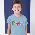 Peace Love Hanukkah Kinder<br><div class="desc">Peace Love Hanukkah kinder t-shirt voor een Joods kind dat graag Chanoeka viert. Een vredesteken, hart en een mooie menorah.</div>