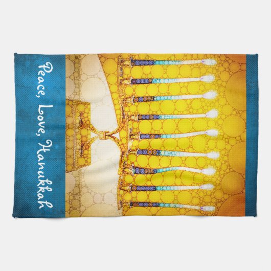 Peace Love Hanukkah Script Yellow Gold Menorah Theedoek (Horizontaal)
