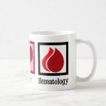 Peace Love Hematology Koffiemok<br><div class="desc">Peace Love Hematology. Een gave hematologie cadeau voor een hematoloog die gespecialiseerd is in bloedstoornissen. Cadeau voor een hematopatholoog.</div>