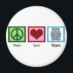 Peace Love Hippos Magneet<br><div class="desc">Cute hippo cadeau met een groen vredesteken, hart en een schattige cartoon hippopotamus.</div>