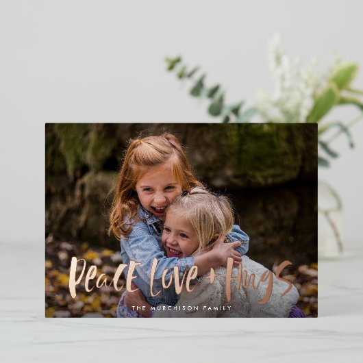 Peace Love Hugs Lettering Photo Folie Holiday Card Folie Feestdagenkaart (Staand Voorkant)