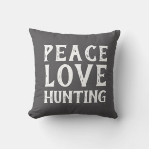 PEACE LOVE HUNTING typografie buitenkussen