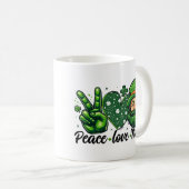 Peace Love Irish Mok - Perfect voor St. Patrick's (Voorkant rechts)