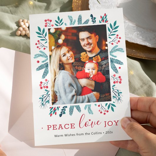 Peace Love Joy Kerstkerst Holly Berries Foto Feestdagenkaart