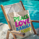 Peace Love Kamala Harris Tote Bag<br><div class="desc">Schattige Peace Love Kamala Harris canvas tas voor een progressieve democraat die houdt van leuke,  kleurrijke politieke design. Stem op Kamala voor het president in de verkiezingen van 2024. Een leuk liberaal ontwerp in felle kleuren.</div>