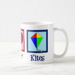 Peace Love Kites Cute Kite Festival Koffiemok<br><div class="desc">Een schattig cadeau voor het kietfestival voor iemand die graag vliegende vliegers in het park heeft.</div>