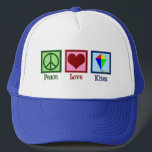 Peace Love Kites Cute Kite Festival Trucker Pet<br><div class="desc">Een schattig cadeau voor het kietfestival voor iemand die graag vliegende vliegers in het park heeft.</div>