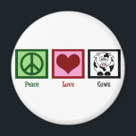 Peace Love Koeien Magneet<br><div class="desc">Ken je iemand die geobsedeerd is door koeien? Een geweldig cadeau om het koe collectie van iemand deze kerst toe te voegen. Een vredesteken, hart en een zwarte en witte Holstein koe. Ik hou van schattige koe cadeaus.</div>