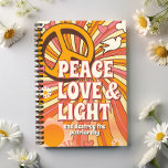 Peace Love Light en vernietigen de patriarchie Planner<br><div class="desc">Peace Love Light en Destroy the Patriarchy Planner - Verre mensen, graaf dit uit het zicht van de 60ste vredes, liefde en lichtplanner. Met psychedelische kleuren en een mellow-vredesteken. Alleen de grofste planner om je belangrijke data bij te houden en iedereen je vrije hippie geest te shows. Heb een gas...</div>