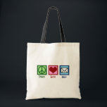 Peace Love Mail Tote Bag<br><div class="desc">Peace Love Mail-kerstcadeau voor een toegewijde postarbeider. Je postbode zal van dit schattige kantoor houden met een vredesbord,  hart en een brief die de postdienst symboliseert.</div>
