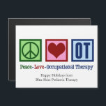 Peace Love Occupational Therapy Custom Magnet Kaar<br><div class="desc">Een schattige ergotherapeut Kerstmis magnetische kaart met een groen vredesteken,  rood hart,  en OT geschreven in blauw op een blauwe magneet. Beroepstherapie is zo'n belangrijke bezigheid. Het helpt zowel volwassenen als kinderen met sensorische therapie.</div>