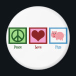Peace Love Pigs Magneet<br><div class="desc">Vredesbord, hart en een varken met een krullende staart. Oink!</div>