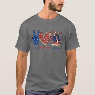 Peace Love Pug Dog Patriotic America Flag 4 juli T-shirt