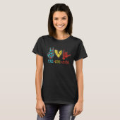 Peace Love Shaka Aloha Hawaiian Surfboard T-shirt (Voorkant volledig)