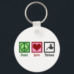 Peace Love Tattoos Cute Tattoo Artist Pistool Sleutelhanger<br><div class="desc">Peace Love Tattoos. Een gave tattoo artiest met een vredesteken,  een hart en een tattoo pistool voor een tatoeëer. Cute tattooer cadeau.</div>