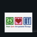 Peace Love to Occupational Therapist Feestdagenkaart<br><div class="desc">Een schattige ergotherapeut kerstkaart met een groen vredesteken,  rood hart en OT in het blauw geschreven op een blauwe achtergrond. Beroepstherapie is zo'n belangrijke bezigheid. Het helpt zowel volwassenen als kinderen met sensorische therapie.</div>