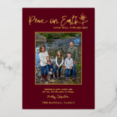 Peace on Earth Burgundy Photo Christmas Elegant Folie Feestdagenkaart (Voorkant)