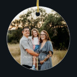 Peace on Earth Glas in lood Dove Christmas Design Keramisch Ornament<br><div class="desc">Peace on Earth Glas in lood duif ontwerp</div>