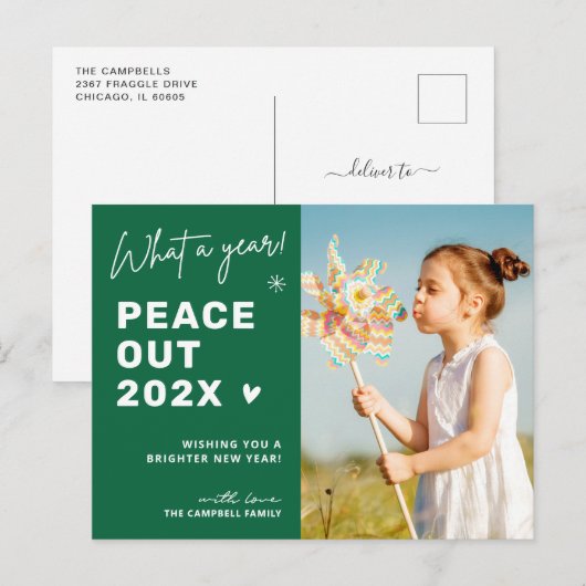Peace Out 2021 Modern Typografie-script foto Feestdagenkaart (Voorkant / Achterkant)