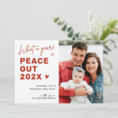 Peace Out 2024 Kerstfeest Groetingsfoto Feestdagenkaart (Staand voorkant)