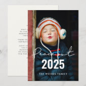 Peace out 2025 Moderne minimalistische nieuwjaarsf Feestdagenkaart (Voorkant / Achterkant)