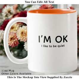 Peace & Quiet or Introvert Quote Modern Minimalist Tweekleurige Koffiemok