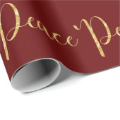 "Peace" Red Gold Script Elegant Holiday Cadeaupapier (Rol Hoek)