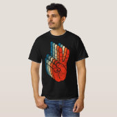 Peace Sign Hand Sign Language ASL Grunge Cool Hand T-shirt (Voorkant volledig)
