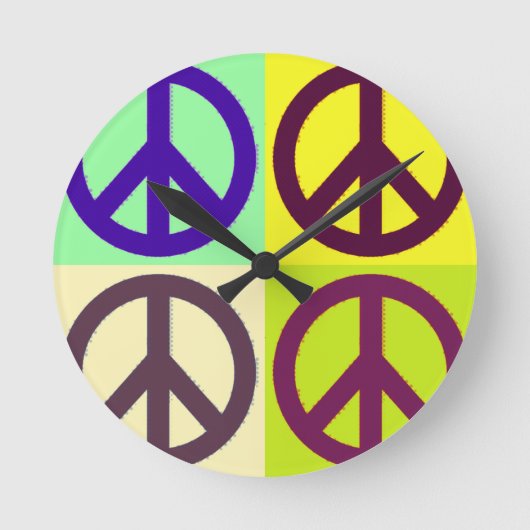 Peace Sign Pop Art Ronde Klok (Voorkant)