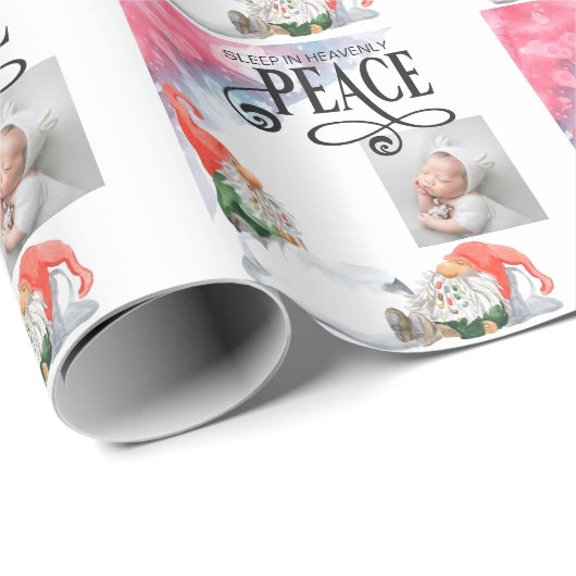 Peace Typografie Kerstmis Gnomes Holiday Cadeaupapier (Rol Hoek)